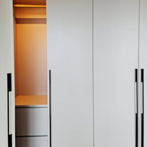 se510-wardrobe