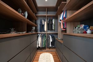 Renovation - modular wardrobe